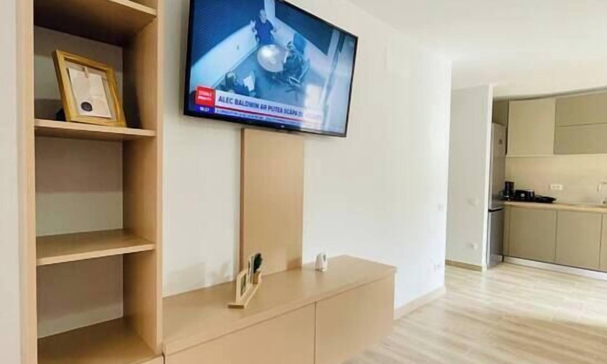 Brasov Apartment | Mountain Crib in Urban Plaza w. Parking and Smart TV