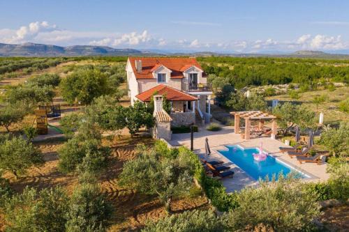 Cista Velika House | MY DALMATIA - Authentic Villa Storia with private heated pool