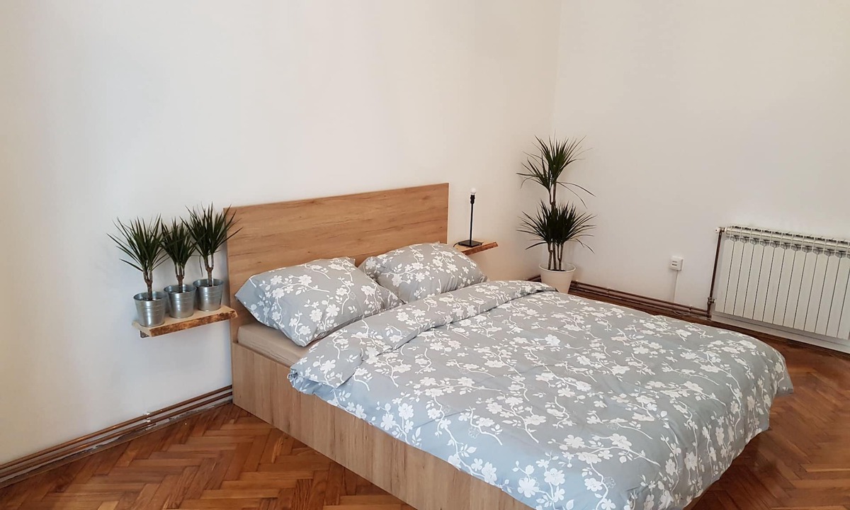 Zagreb Apartment | New 4BR, 130m2 ground floor, super central, quiet