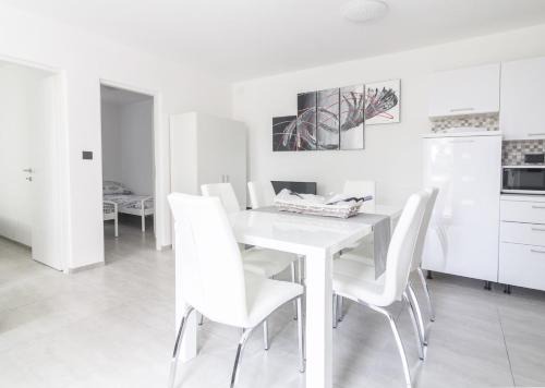 Galizana Apartment | New Family 2 Bedroom Apartment