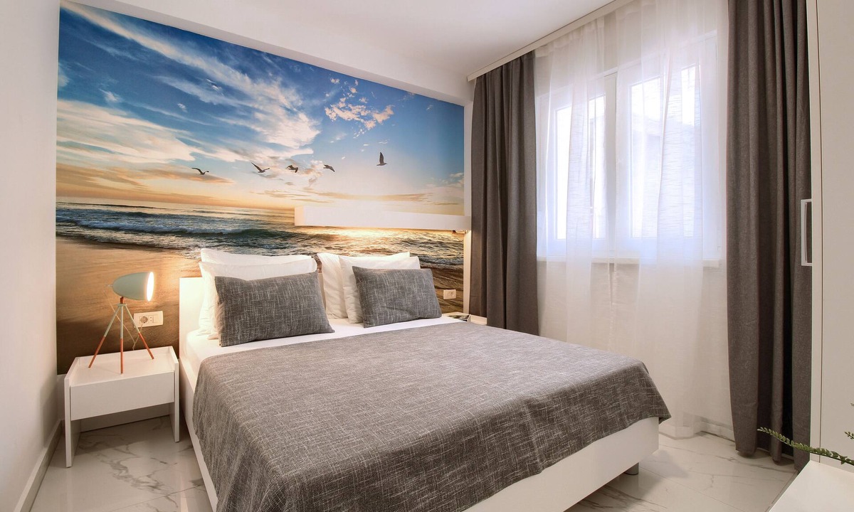 Zaostrog Apartment | ☼NEW & modern apartment with balcony, parking & bicycles; 3 min walk to beach☼
