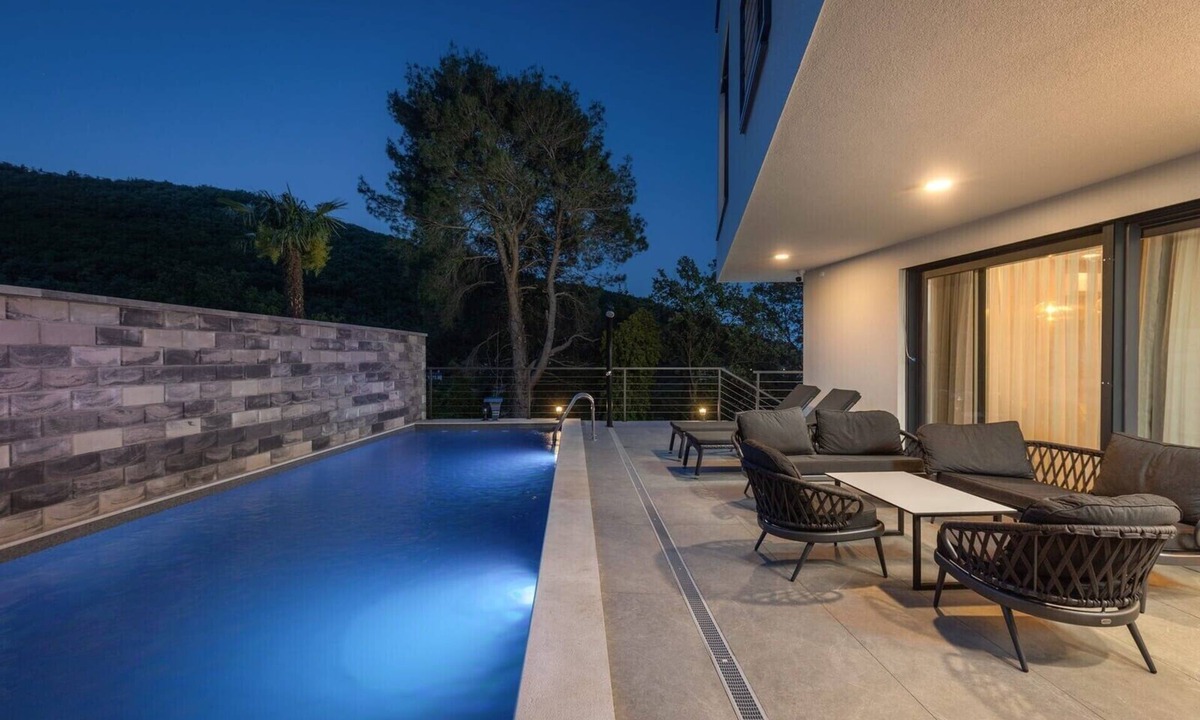 Obrs Villa | NEW! Villa in Istria with Heated Pool and 3 Bedrooms
