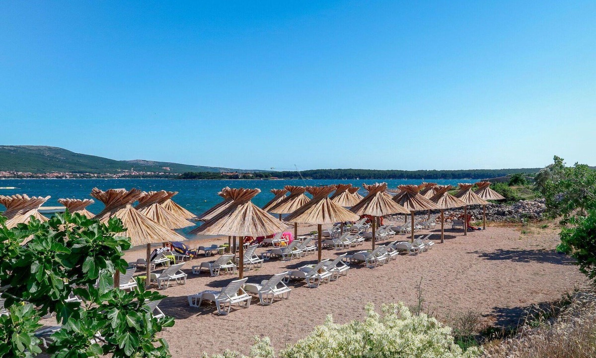 Kornic Apartment | Nice apartment for 5 guests with WIFI, A/C, TV and terrace