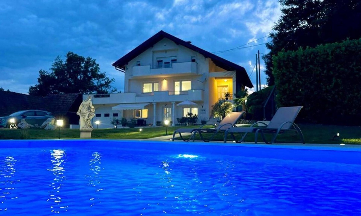 Pusca Apartment | Nice apartment in Pologi with WiFi