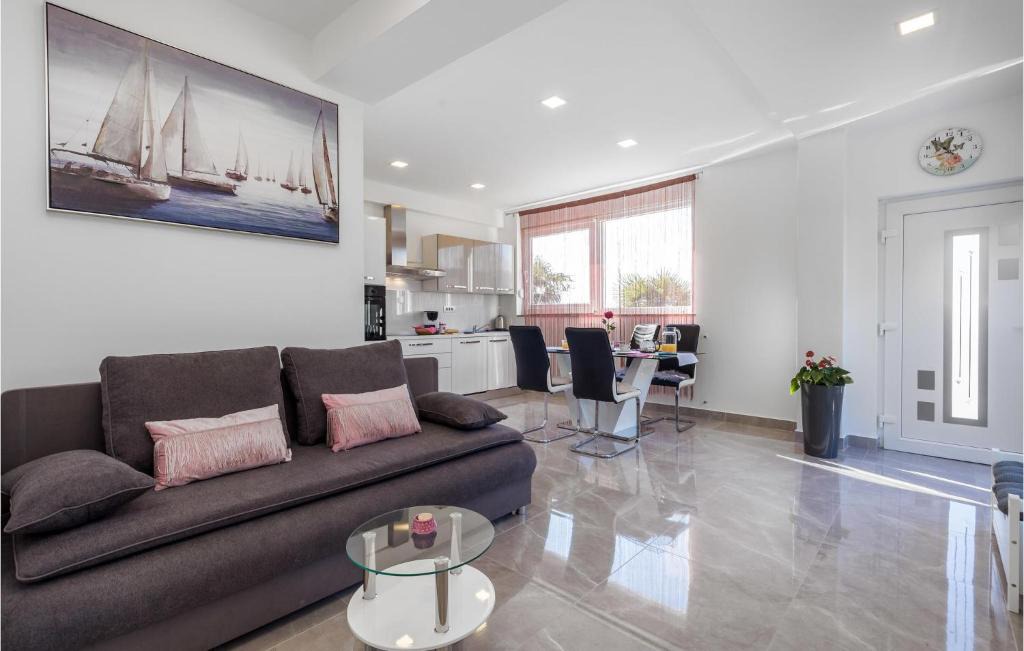 Rubesi Apartment | Nice Apartment In Rijeka With Wifi