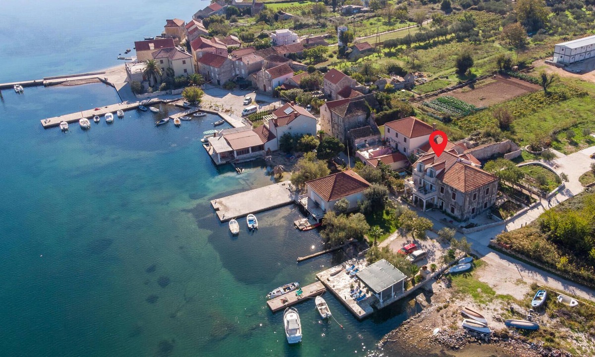 Broce Apartment | Nice apartment in Ston with WiFi
