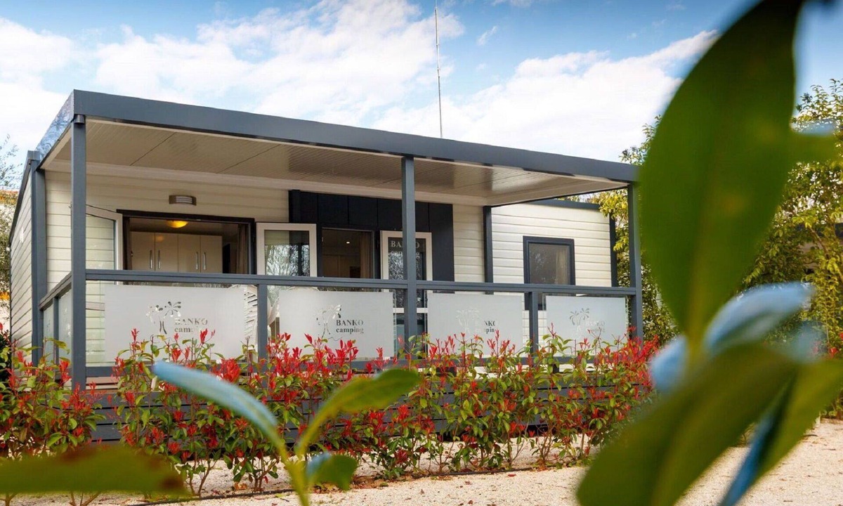 Zelena House | Nice apartment in villa for 6 guests with pool, WIFI, A/C, TV and terrace