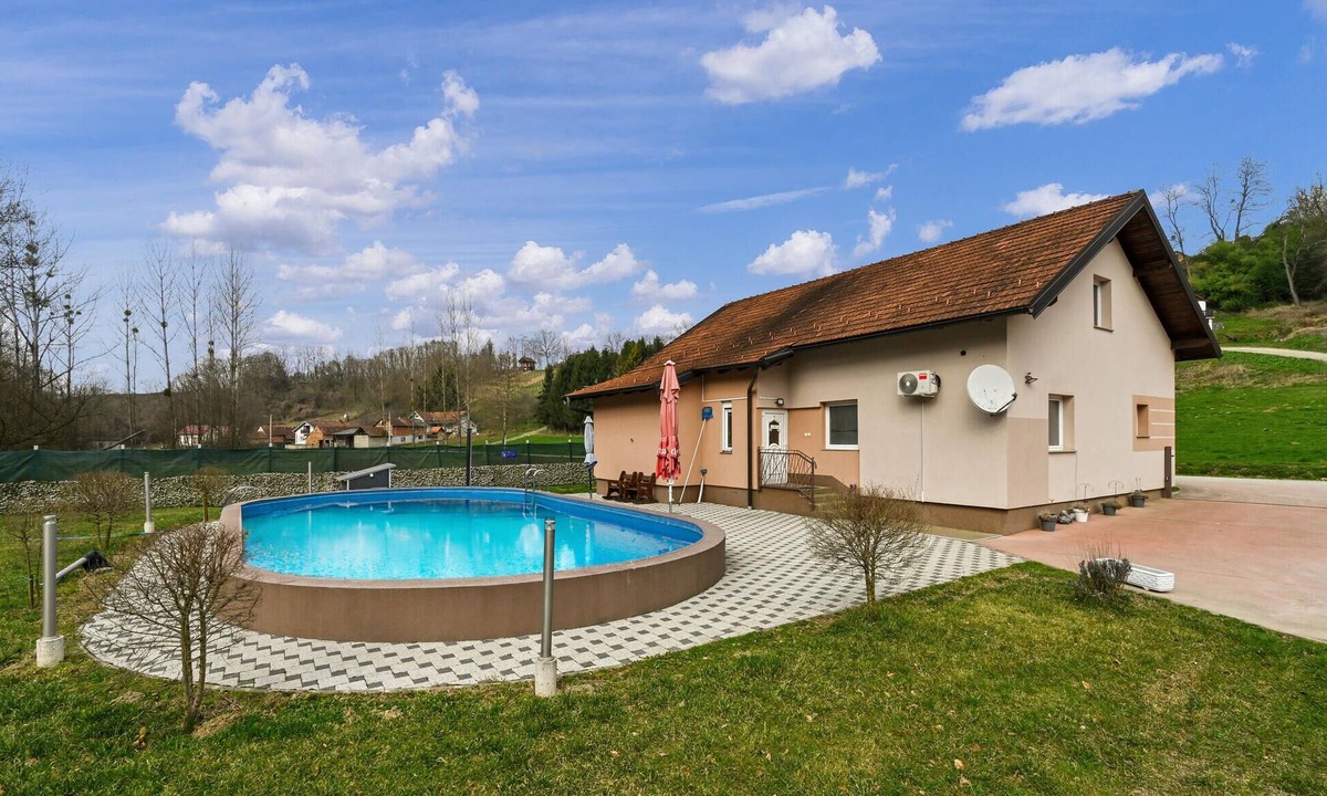Ludbreg House | Nice home in Vinogradi Ludbreski