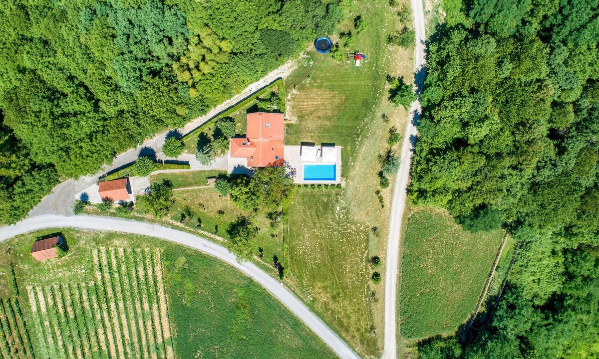 Bedenica House | Nice home in Bedenica with sauna