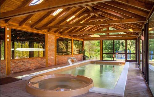 Brestovac House | Nice Home In Novo Zvecevo With Sauna