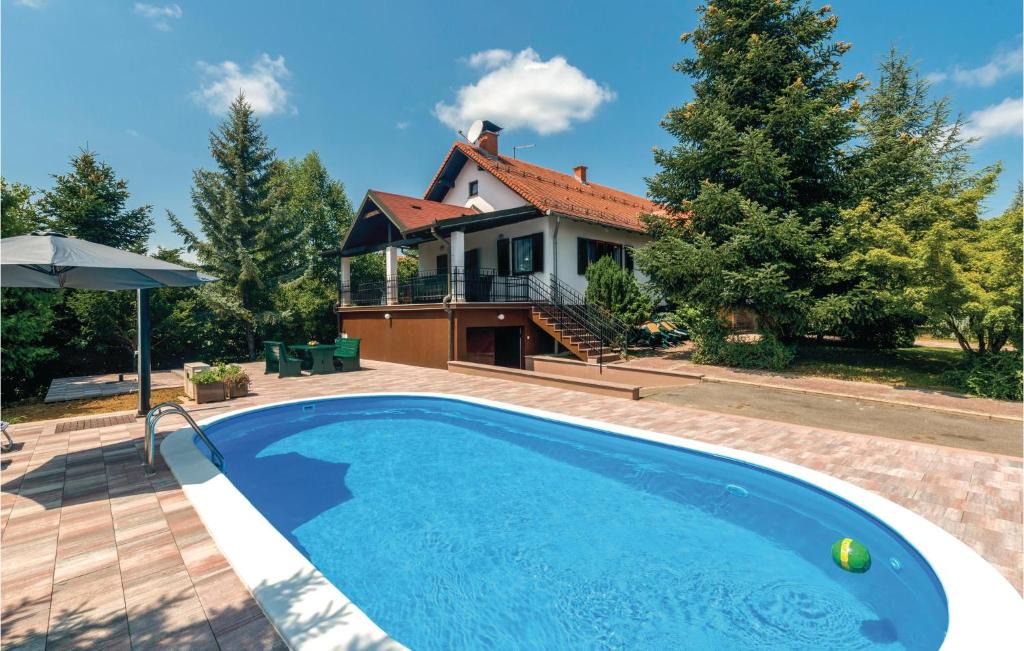 Levanjska Varos House | Nice home in Ovcara with 2 Bedrooms, WiFi and Heated swimming pool