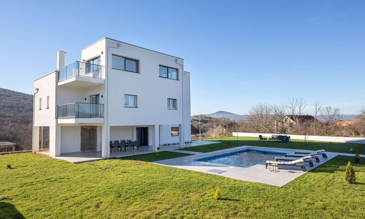 Trilj House | Nice home in Trilj with sauna