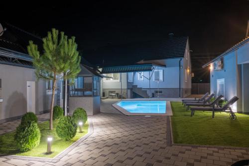 Staro Petrovo Selo Villa | Oaza Mira LAZE