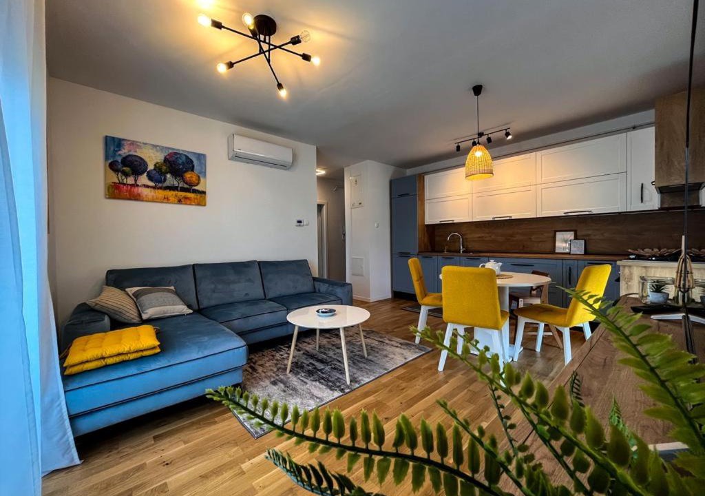 Durdevac Apartment | Old Town Đurđevac- 1 garažno mjesto, besplatan wifi te ulaznice za Hrvatsku saharu, mini zoo