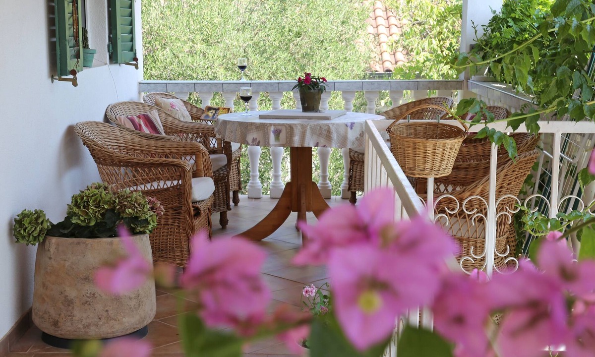 Seline Apartment | One bedroom apartment with terrace Seline, Paklenica (A-24806-c)