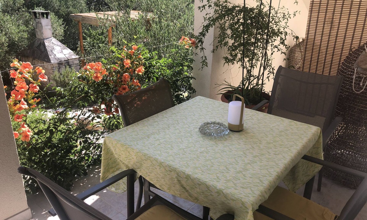 Kozarica Apartment | One bedroom apartment near beach Kozarica, Mljet (A-4950-c)