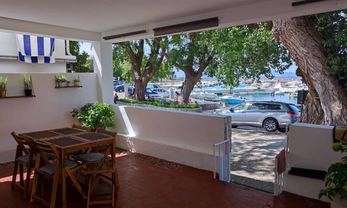 Klenovica Apartment | One bedroom apartment with terrace and sea view Klenovica, Novi Vinodolski (A-5579-a)