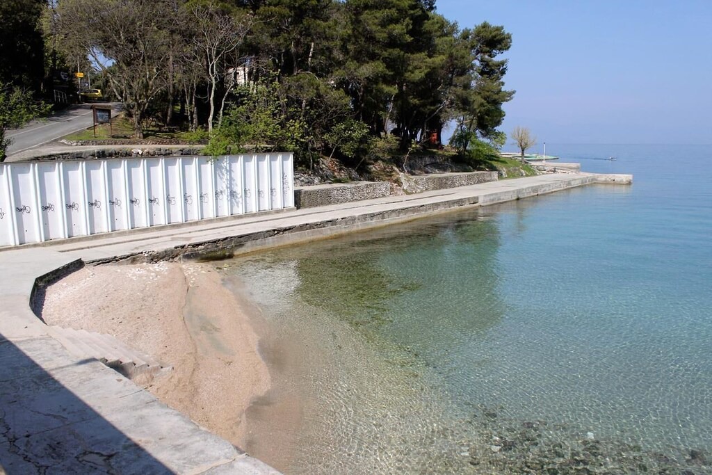 Bogovici Apartment | One bedroom apartment with terrace Malinska, Krk (A-5353-d)