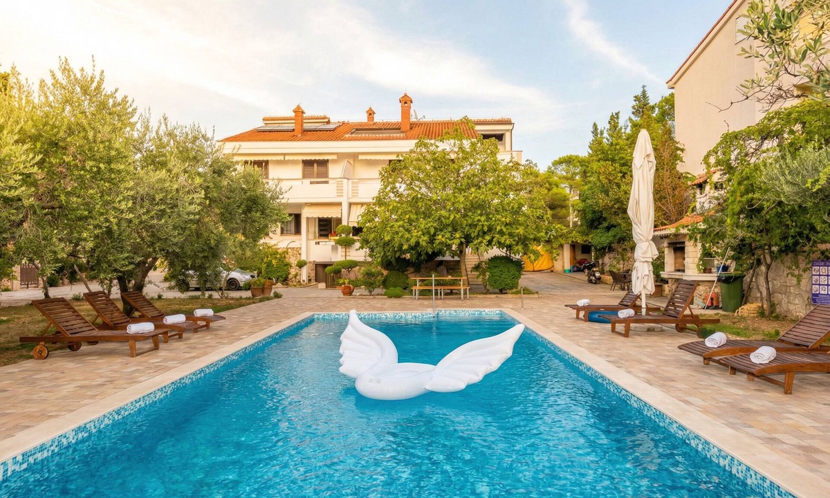Zrce Apartment | One-bedroom apartment Casa Vidasca 102 with the pool and private balcony