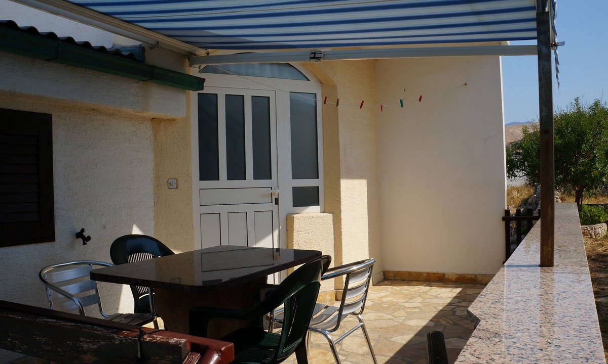 Kustici Apartment | One bedroom apartment near beach Kustići, Pag (A-14522-b)