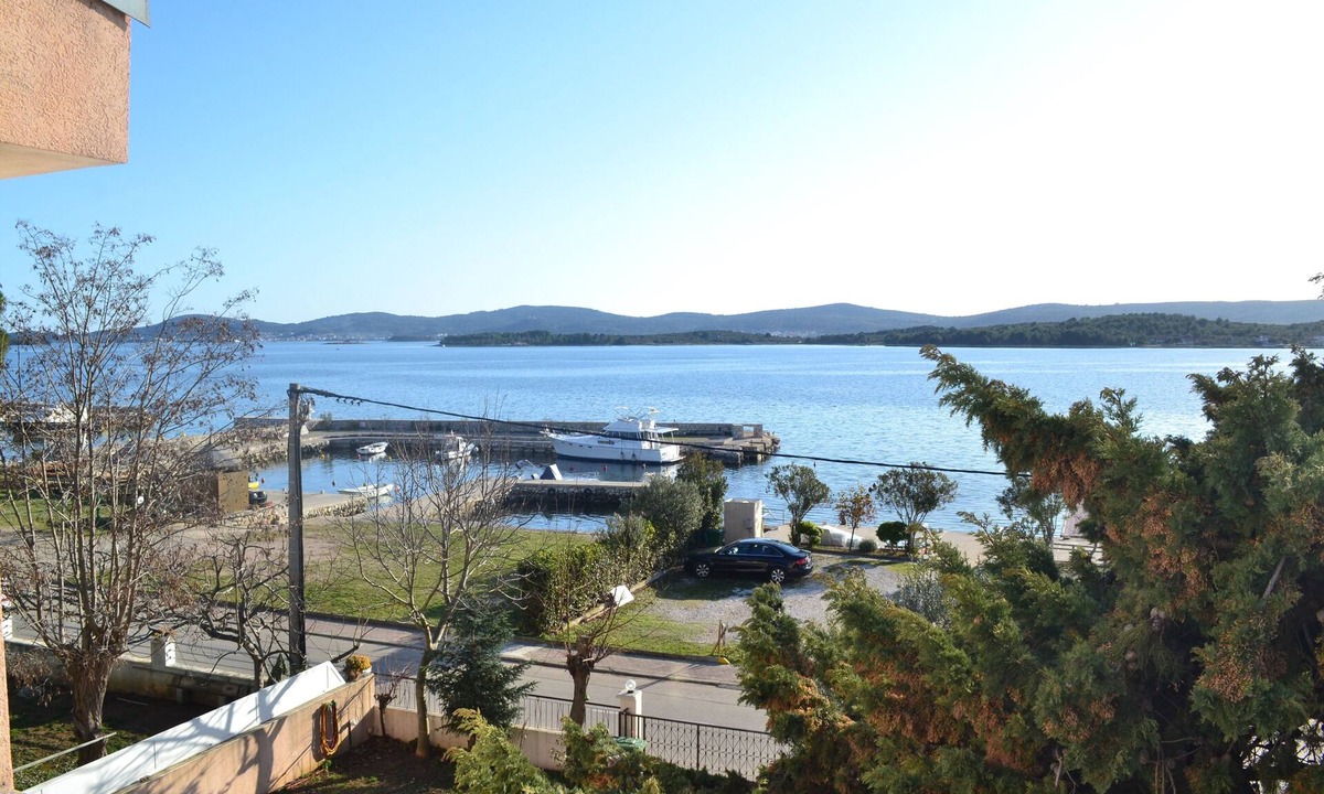 Turanj Apartment | One bedroom apartment near beach Turanj, Biograd (A-25849-f)