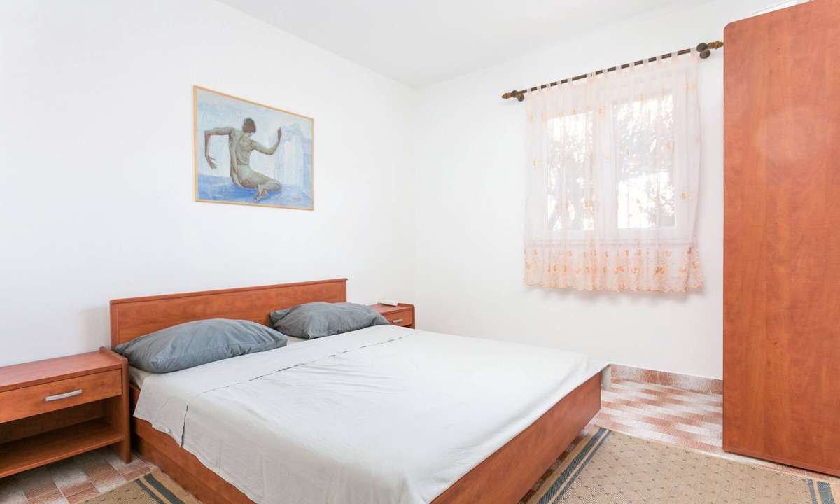 Sevid Apartment | One bedroom apartment near beach Sevid, Trogir (A-4287-c)