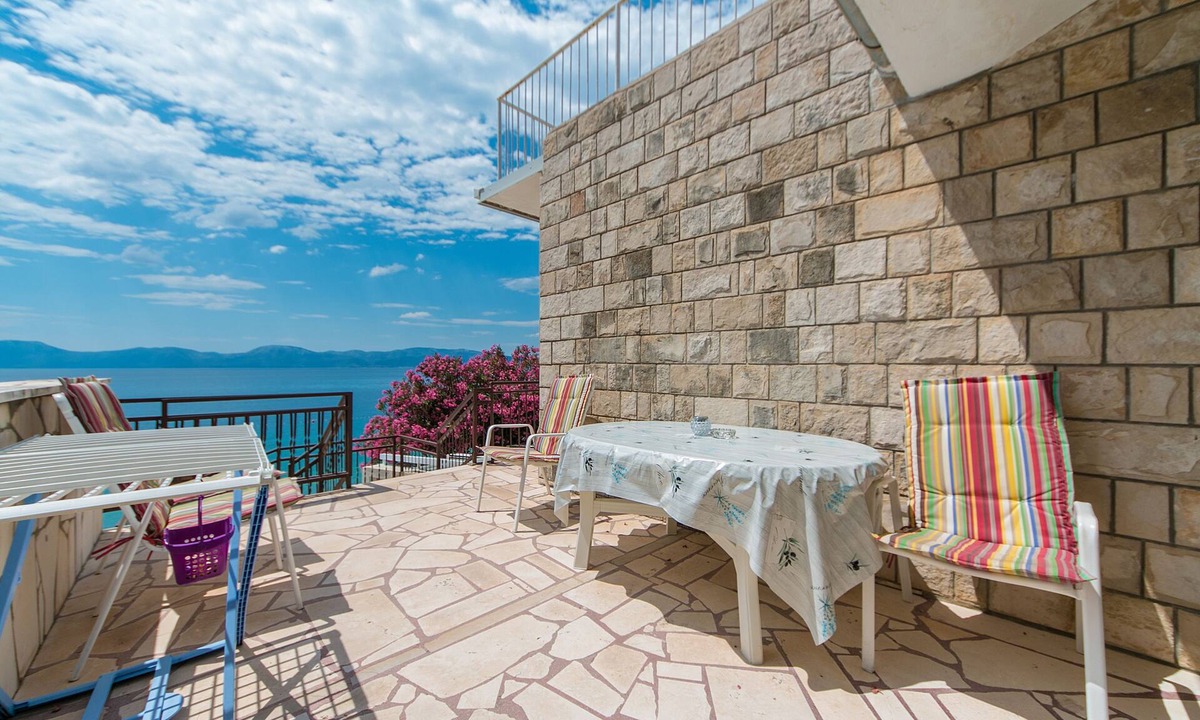 Podaca Apartment | One bedroom apartment near beach Podaca, Makarska (A-13974-a)