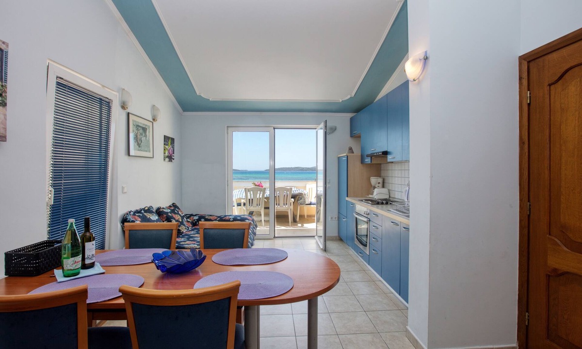Brodarica Apartment | One bedroom apartment near beach Brodarica, Šibenik (A-15270-f)