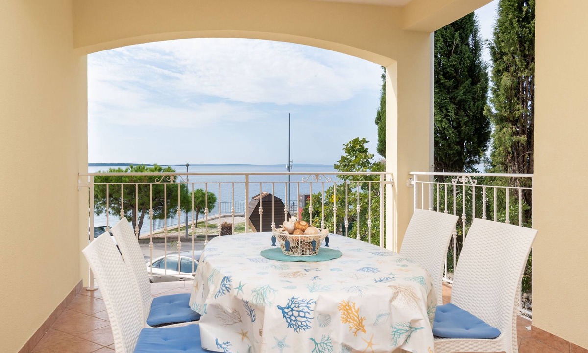 Mandre Apartment | One bedroom apartment near beach Mandre, Pag (A-4092-a)