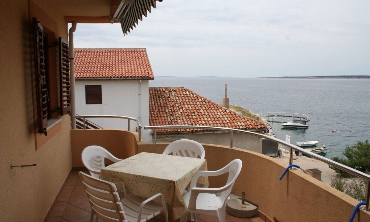 Mandre Apartment | One bedroom apartment near beach Mandre, Pag (A-4095-b)