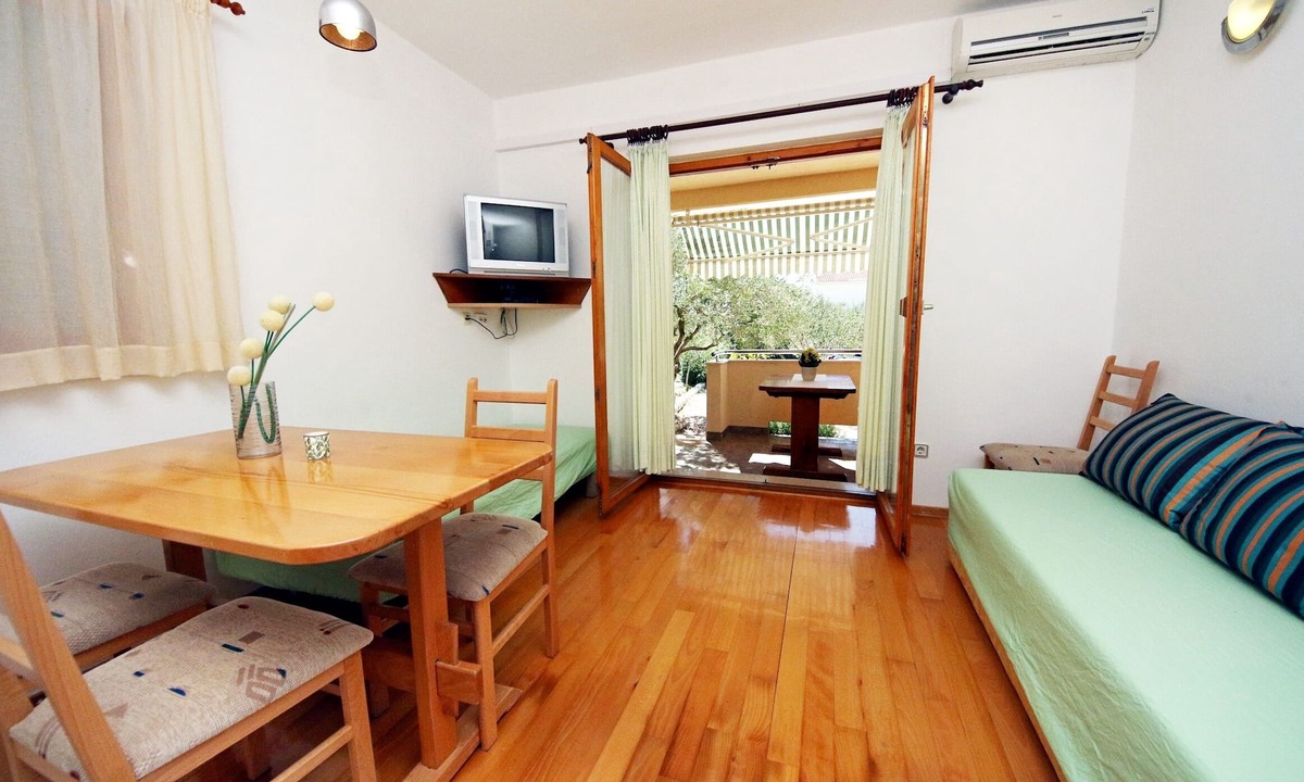 Zaboric Apartment | One bedroom apartment with terrace Žaborić, Šibenik (A-468-b)
