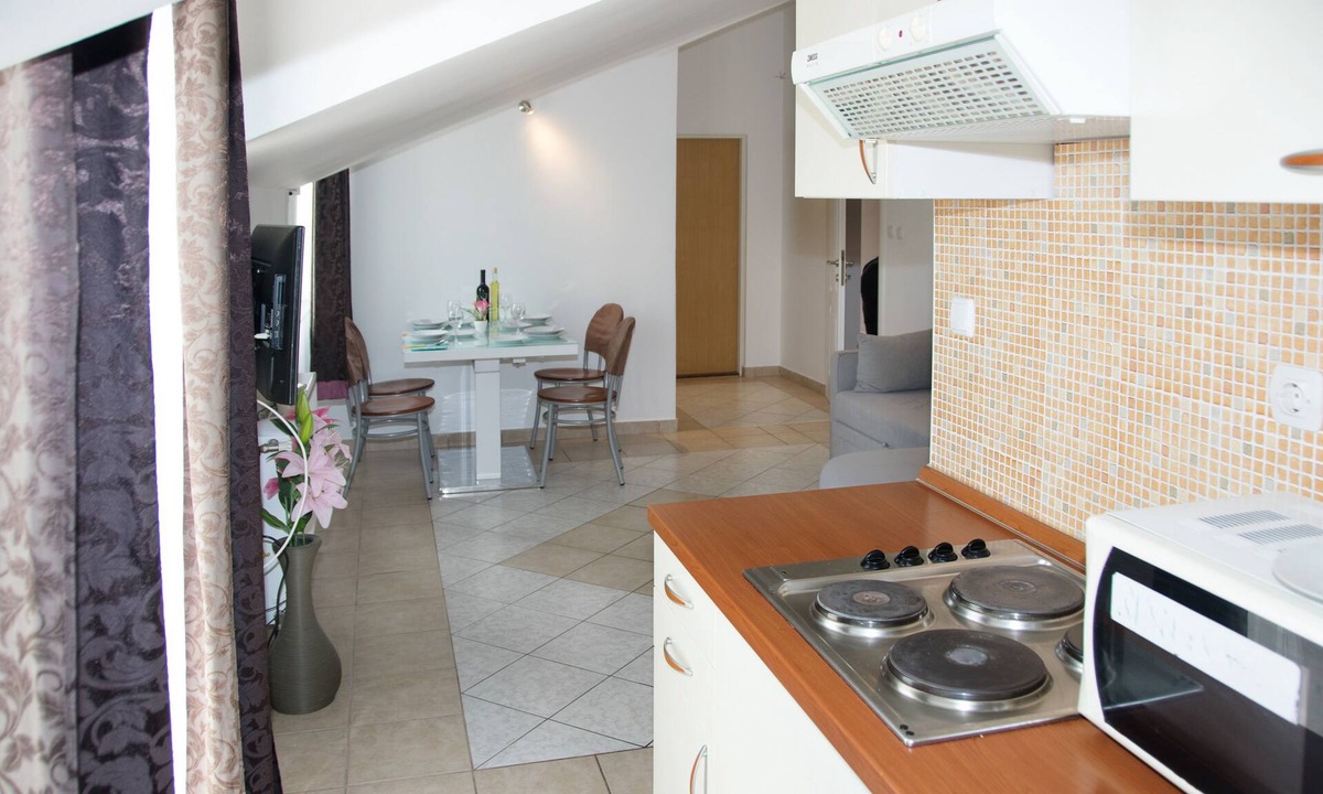 Sibenik Apartment | One bedroom apartment with a swimming pool Šibenik (A-4166-d)