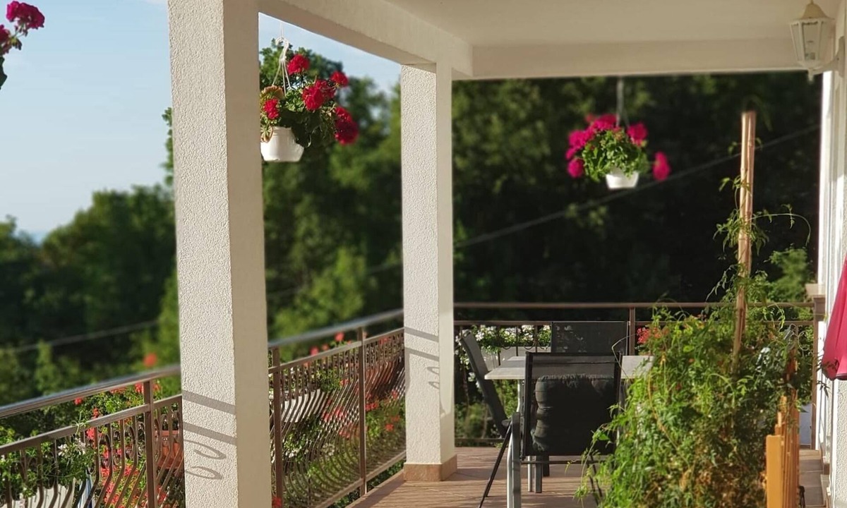 Opatija Apartment | One bedroom apartment with a swimming pool Lovran, Opatija (A-24675-d)