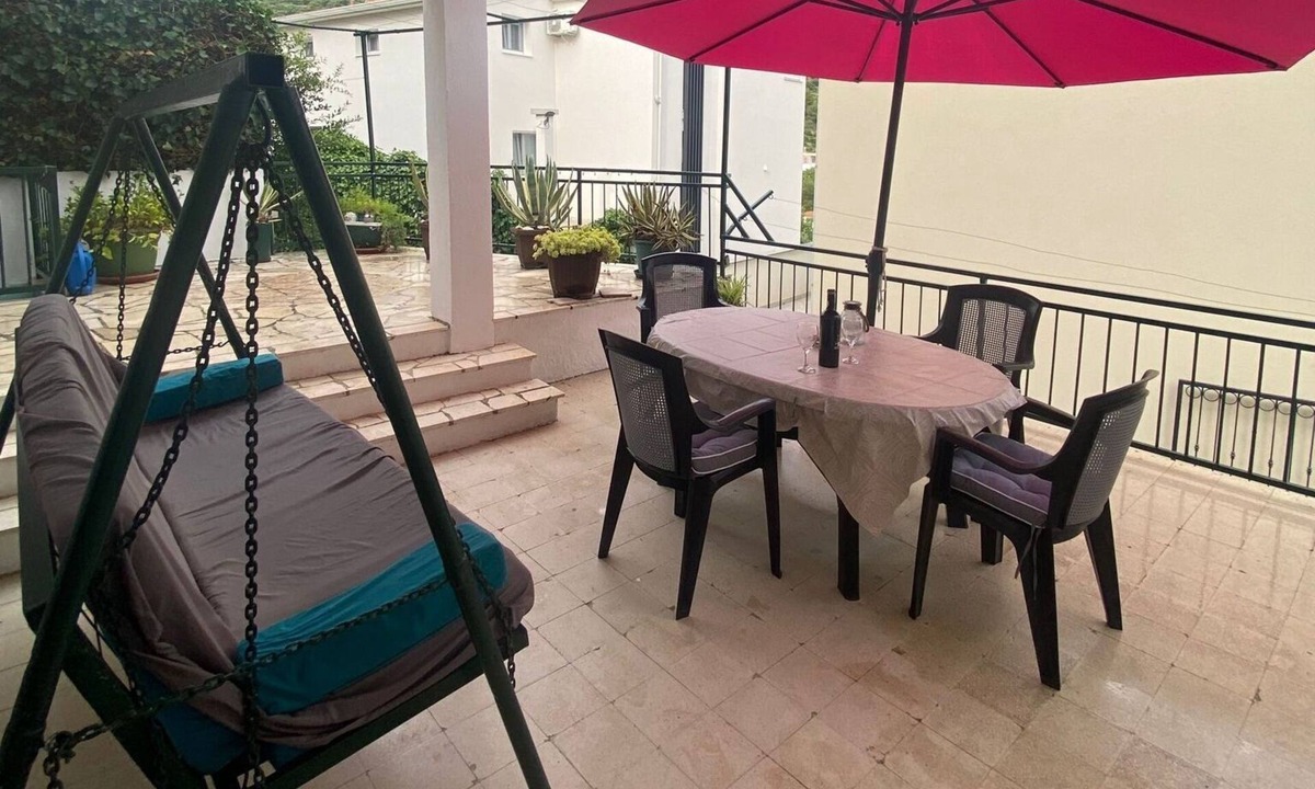 Marina Apartment | One bedroom apartment with terrace Marina, Trogir (A-23667-b)