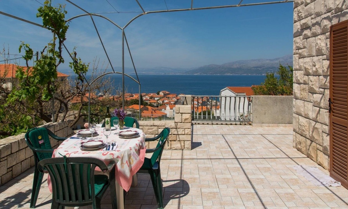 Postira Apartment | One bedroom apartment with terrace and sea view Postira, Brač (A-3065-b)