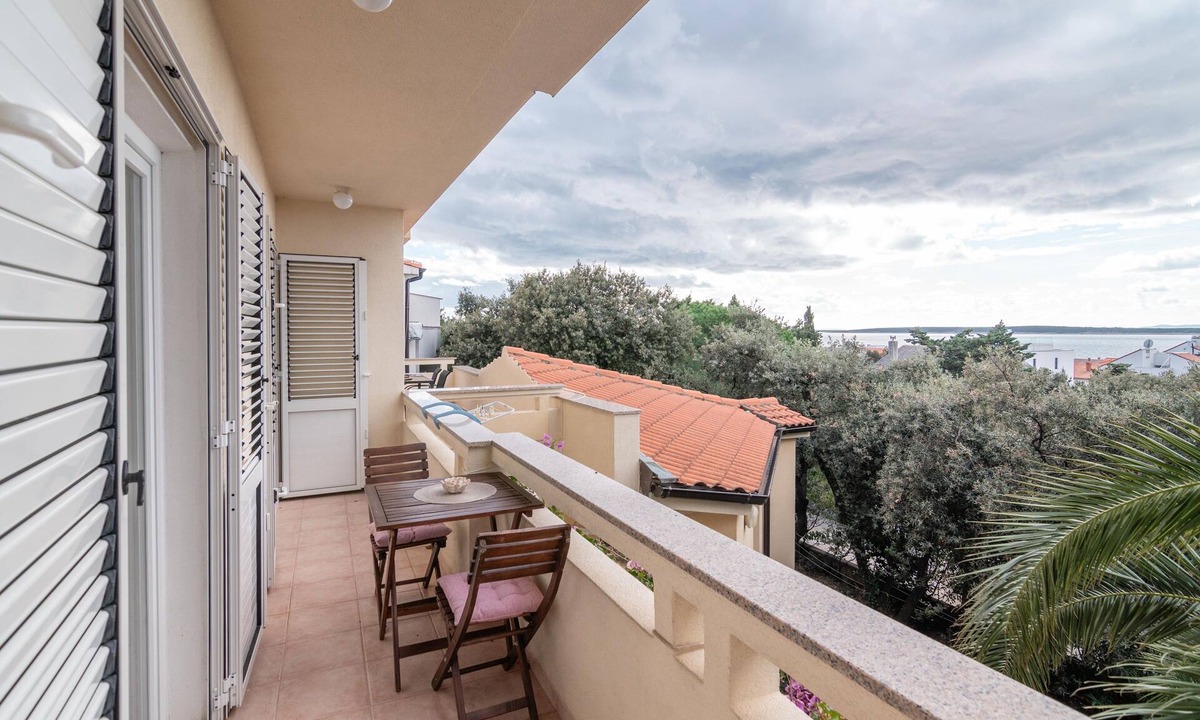 Mandre Apartment | One bedroom apartment with balcony and sea view Mandre, Pag (A-18748-b)