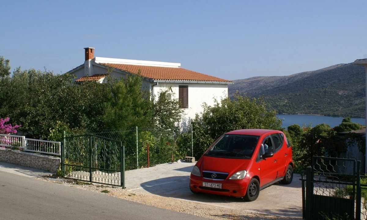 Marina Apartment | One bedroom apartment with terrace and sea view Marina, Trogir (A-1062-a)