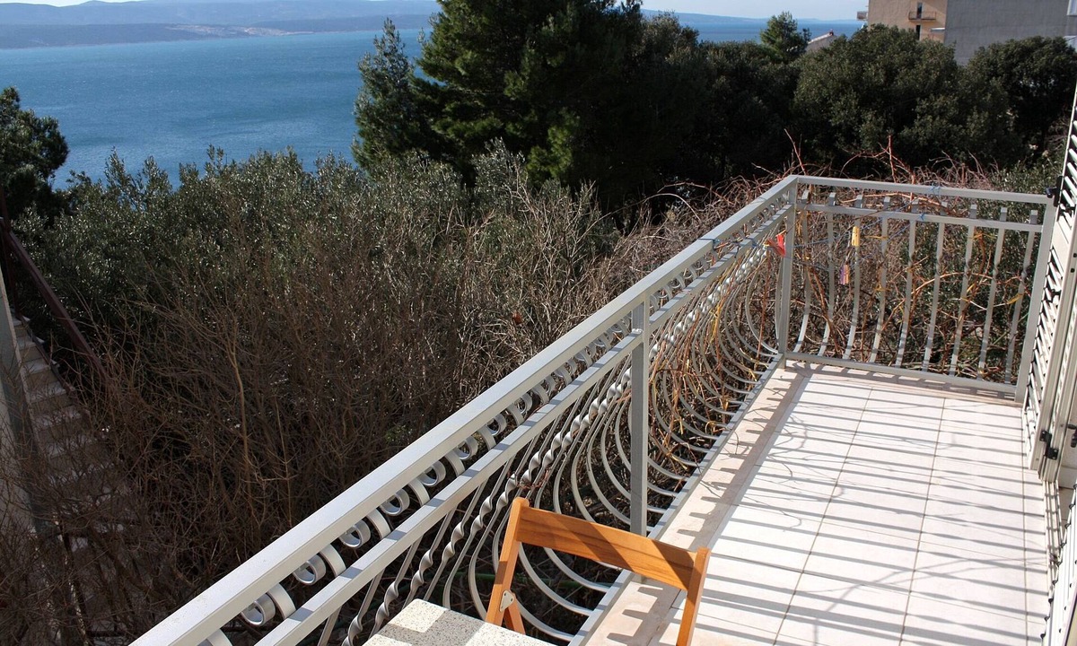 Marusici Apartment | One bedroom apartment with balcony and sea view Marušići, Omiš (A-962-b)