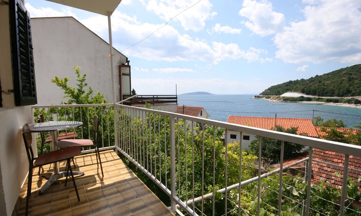 Podaca Apartment | One bedroom apartment with balcony and sea view Podaca, Makarska (A-6874-a)