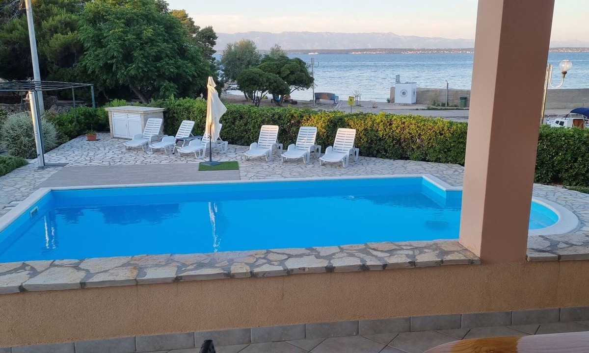 Batalaza Apartment | One bedroom apartment with a swimming pool by the beach Ugljan (A-829-a)