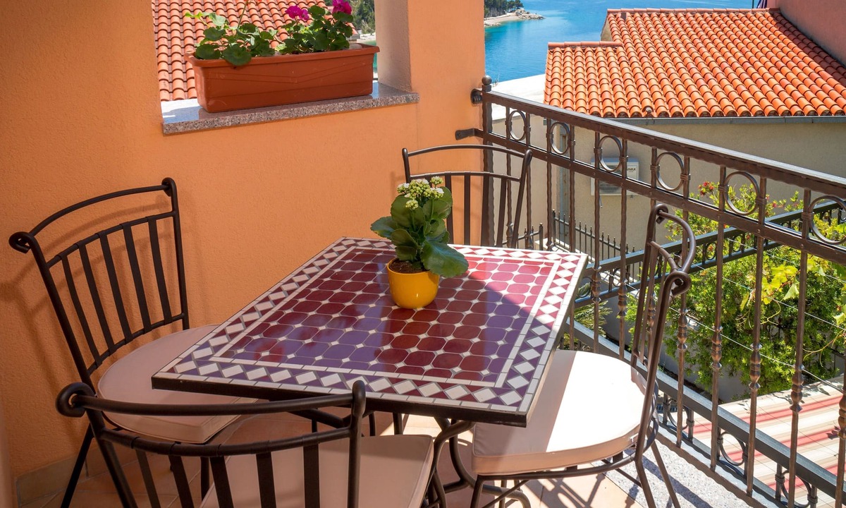 Brela Apartment | One bedroom apartment with balcony and sea view Brela, Makarska (A-13118-b)