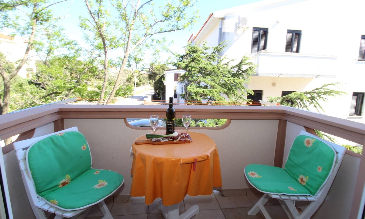 Mandre Apartment | One bedroom apartment with balcony Mandre, Pag (A-6309-c)