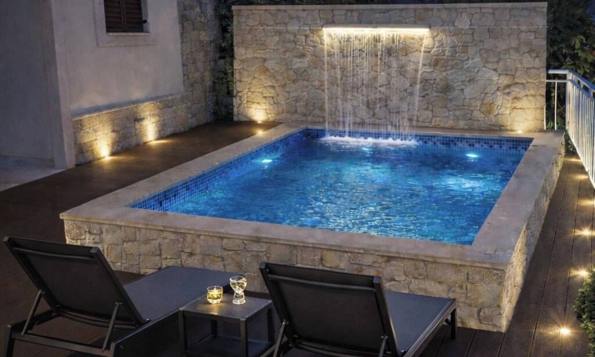 Dramalj Villa | Perfect villa with pool near beach for 8 person