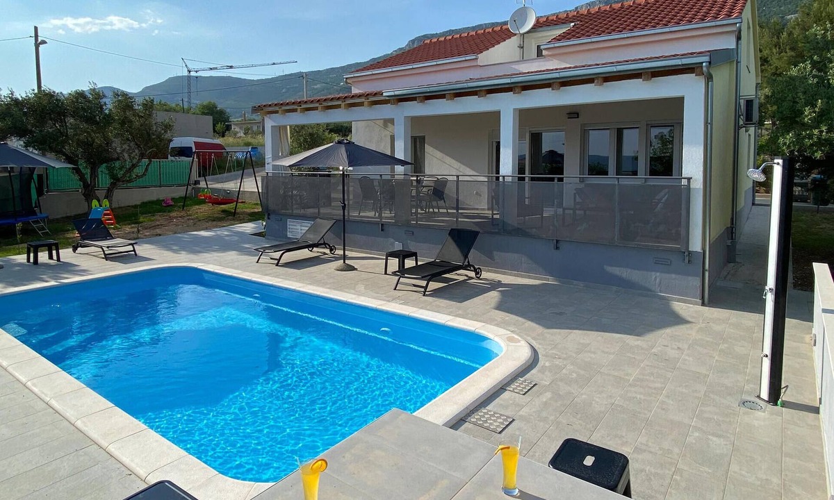 Kastel Stari House | Pet friendly home in Kastel Stari