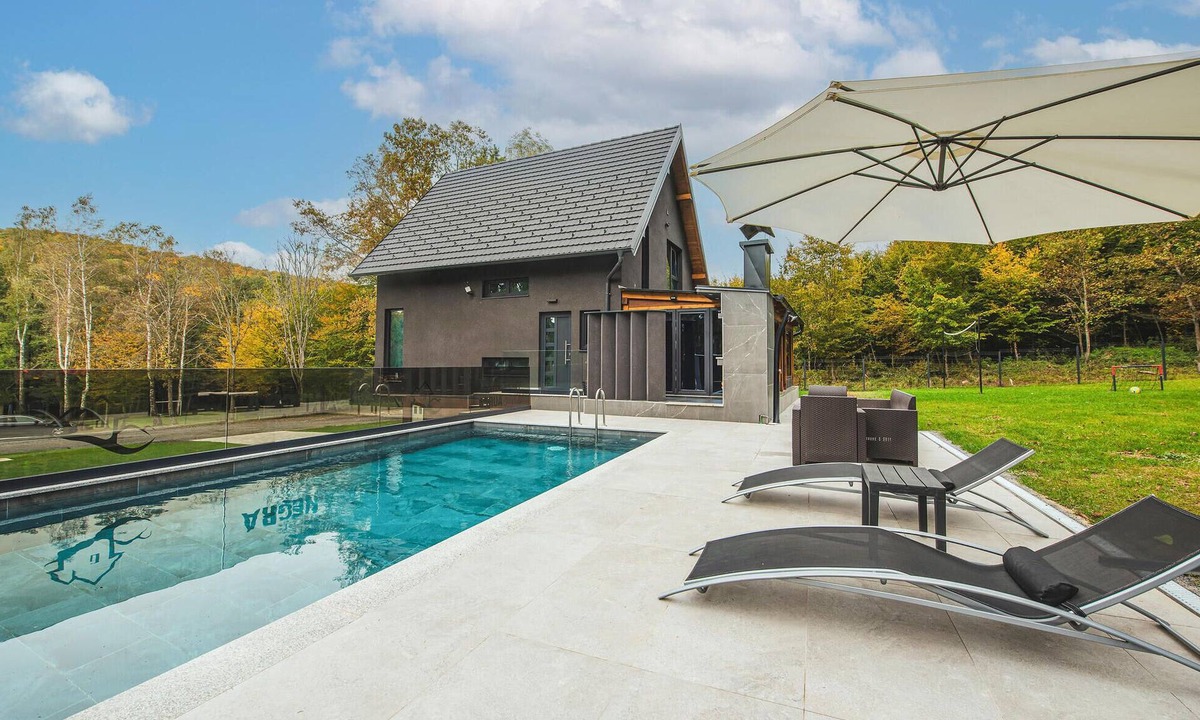 Brestovac House | Pet friendly home in Novo Zvecevo with sauna