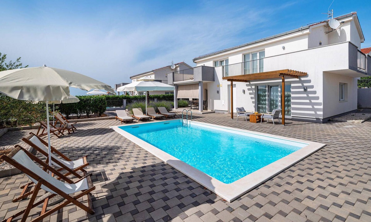 Debeljak House | Pet friendly home in Debeljak