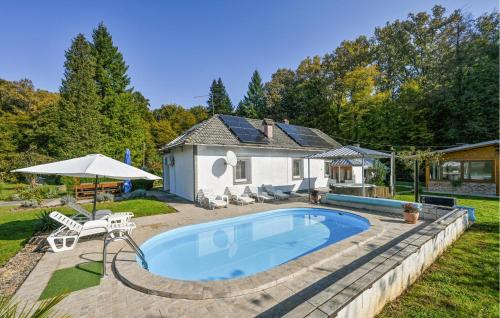 Ivanska House | Pet Friendly Home In Ivanska With Sauna