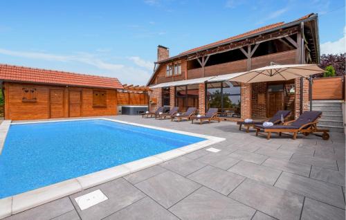 Rovisce House | Pet Friendly Home In Rovisce With Sauna