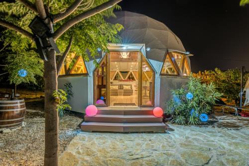 Rudine House | Planetarium