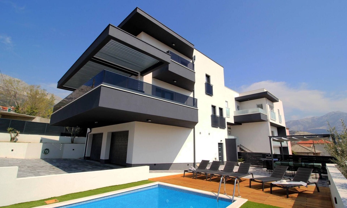 Solin Villa | Porta Villa Salonae - your new home, away from worries.